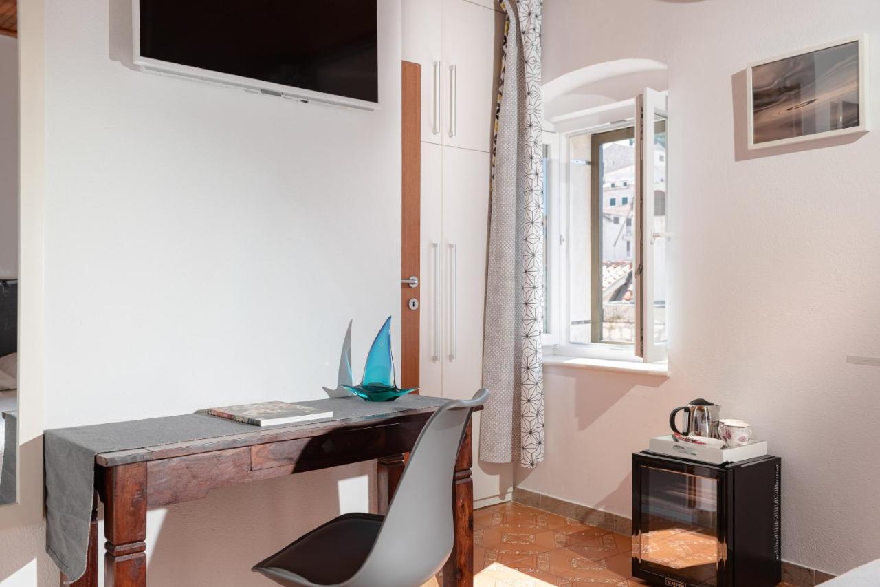 Hotel Hektorovic House à Hvar Town Extérieur photo