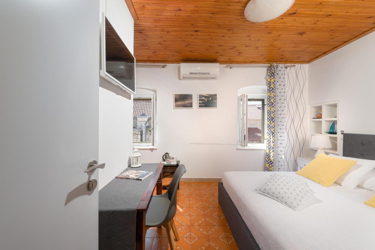Hotel Hektorovic House à Hvar Town Extérieur photo